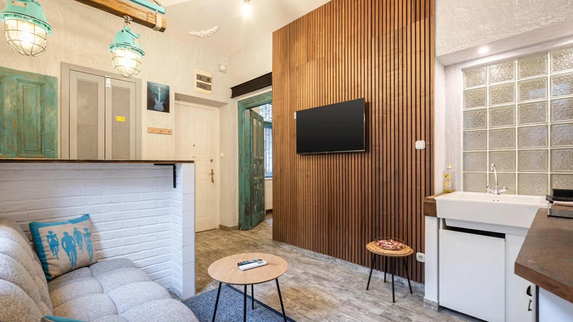 The Luxe Hideaway W40 Apartment Budapest 0*,  Hungary